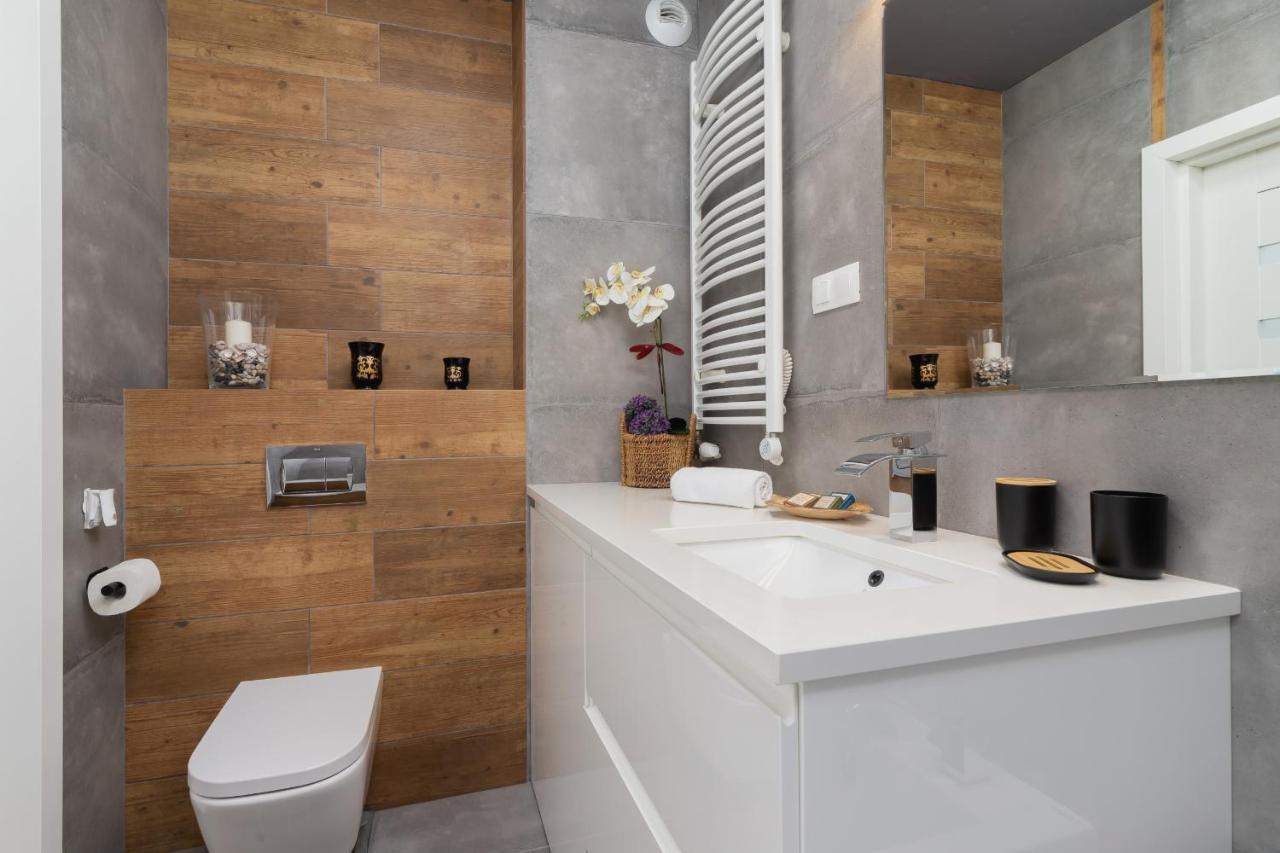 Krowodrza Apartment Premium With Balcony By Renters Prestige Краков Экстерьер фото
